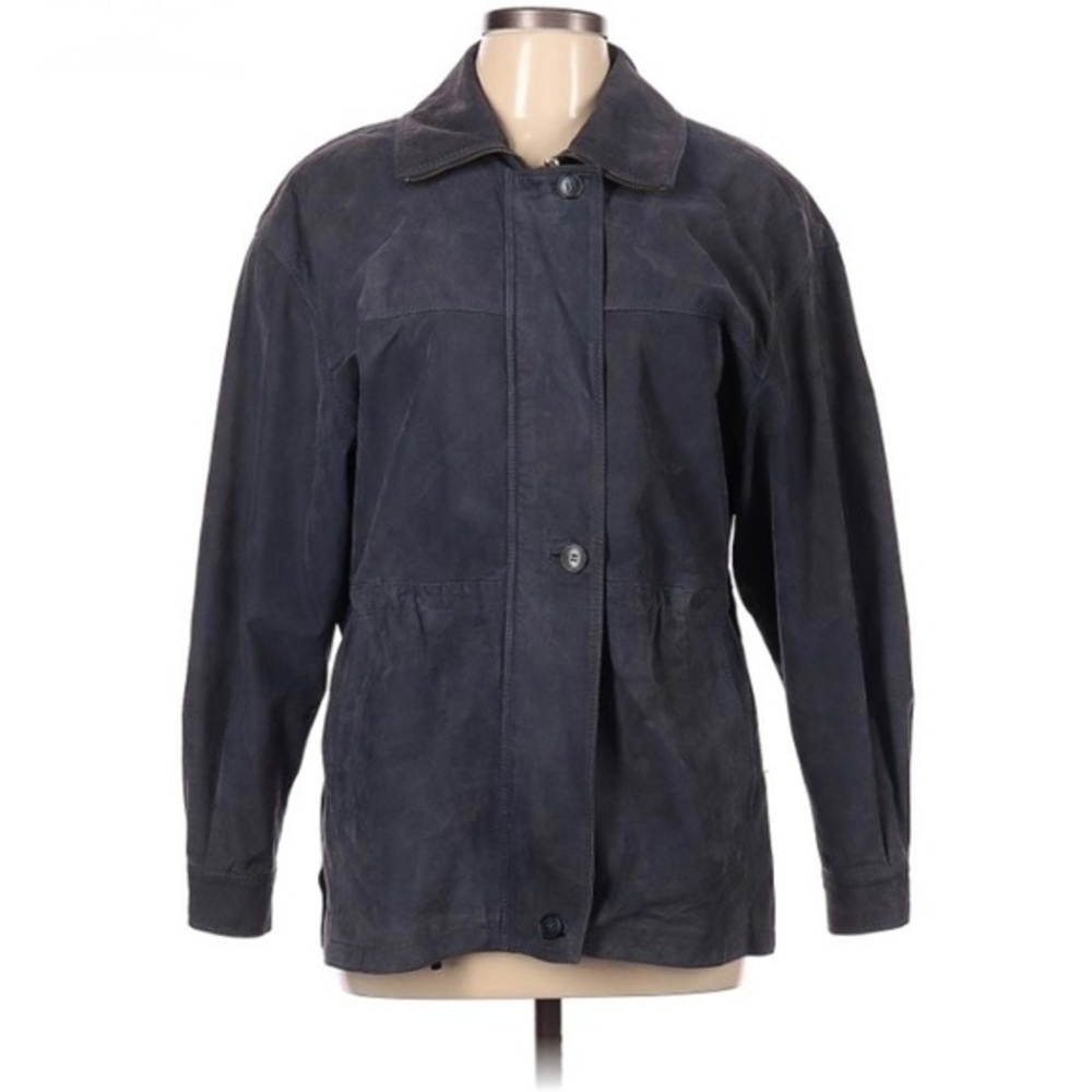Bally faux leather jacket Size L

Gently used see photos